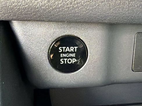 Used 2026 Nissan Rogue SV FWD image 16