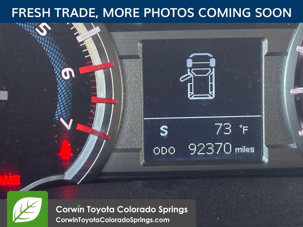 Used 2017 Toyota 4Runner SR5 AWD/4WD image 10