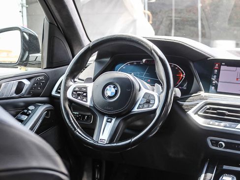 Used 2022 BMW X7 xDrive40i w/ M Sport Package AWD/4WD image 13