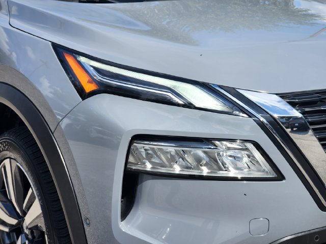 Used 2021 Nissan Rogue Platinum FWD image 10