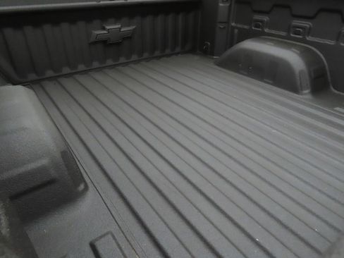 Used 2019 Chevrolet Silverado 1500 LTZ AWD/4WD image 23