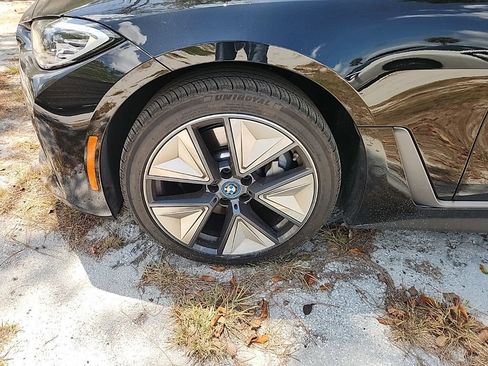 Used 2023 BMW i4 eDrive35 w/ Premium Package RWD image 4
