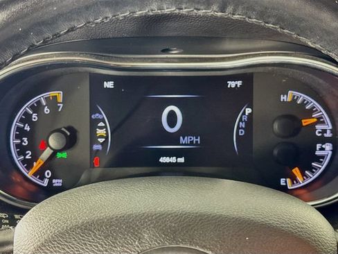 Used 2021 Jeep Grand Cherokee Limited AWD/4WD image 16