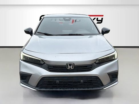 Used 2023 Honda Civic Sport image 2