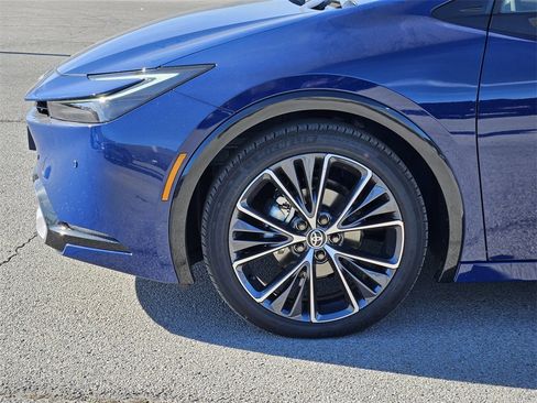 New 2026 Toyota Prius XLE image 6