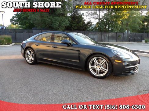 Used 2018 Porsche Panamera 4 image 3