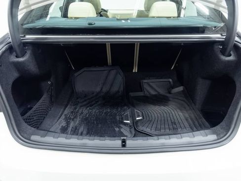 Used 2024 BMW 330i xDrive Sedan w/ Premium Package AWD/4WD image 9