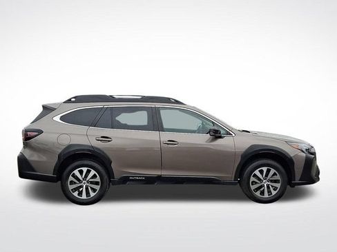 Certified 2023 Subaru Outback Premium AWD/4WD image 7