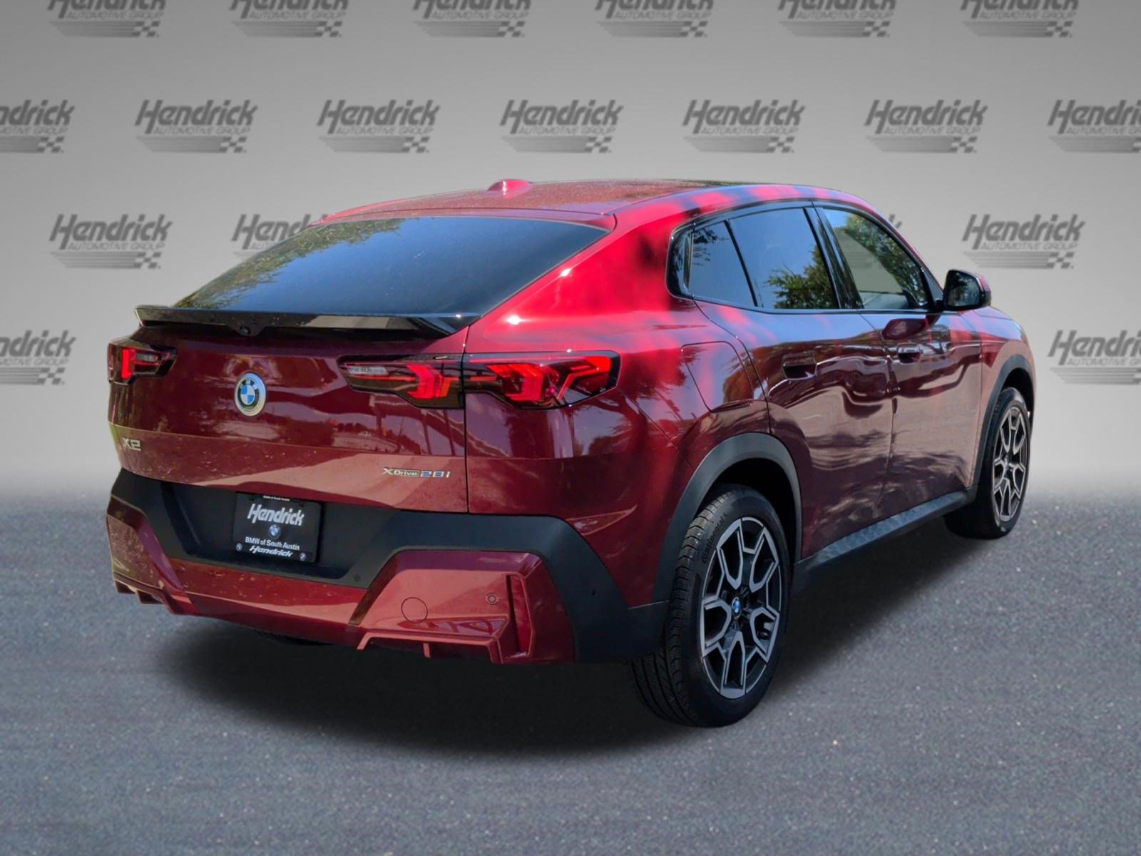Used 2025 BMW X2 xDrive28i AWD/4WD image 10