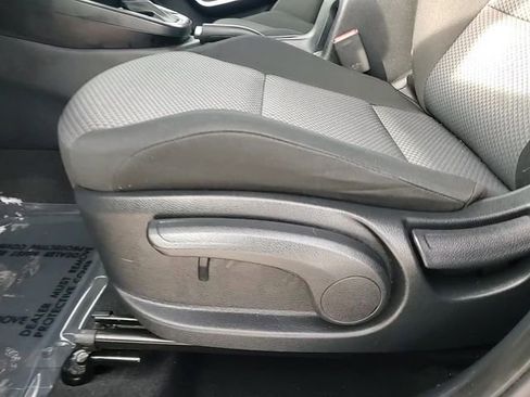 Used 2025 Kia Soul LX w/ LX Technology Package image 15