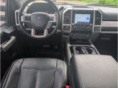 Used 2021 Ford F250 Lariat w/ Chrome Package image 36