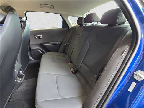 Used 2025 Kia K4 FWD image 16