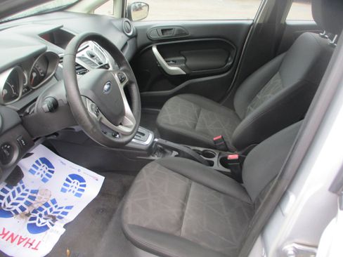 Used 2011 Ford Fiesta SEL image 10