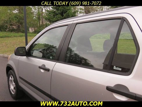 Used 2006 Honda CR-V LX image 29