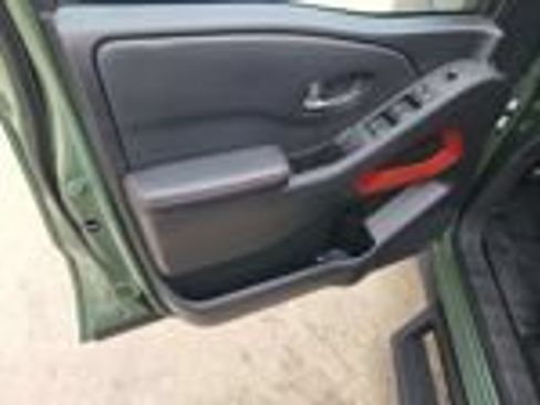 Used 2025 Nissan Frontier Pro-X RWD image 29