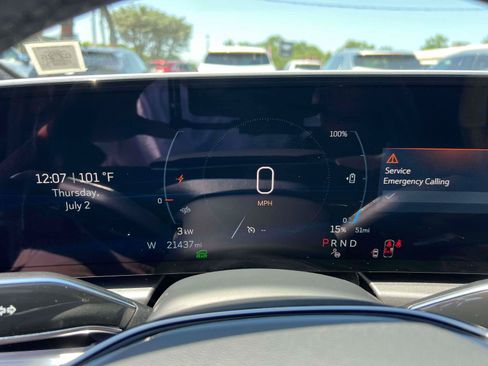 Used 2024 Cadillac Lyriq Tech AWD/4WD image 17