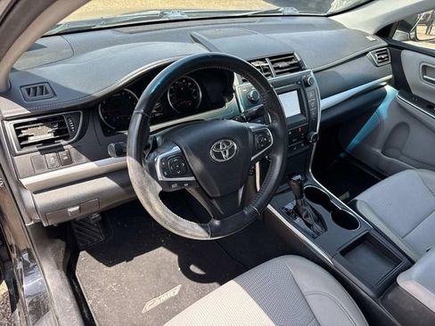 Used 2016 Toyota Camry SE image 22