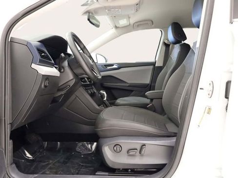 Used 2023 Volkswagen Taos SE image 13