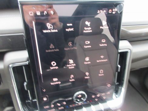 New 2026 GMC Yukon Elevation w/ Elevation Premium Package image 18