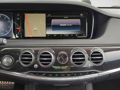 Used 2015 Mercedes-Benz S 550 Sedan image 14