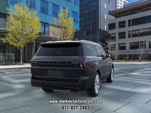 New 2025 Lincoln Navigator Reserve AWD/4WD image 8