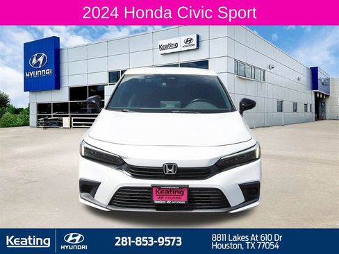 Used 2024 Honda Civic Sport image 2