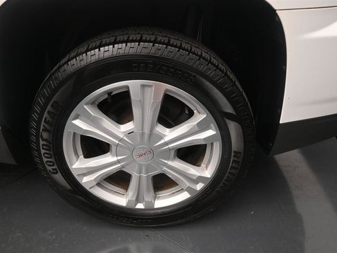 Used 2017 GMC Terrain SLE w/ Driver Alert Package I FWD image 18