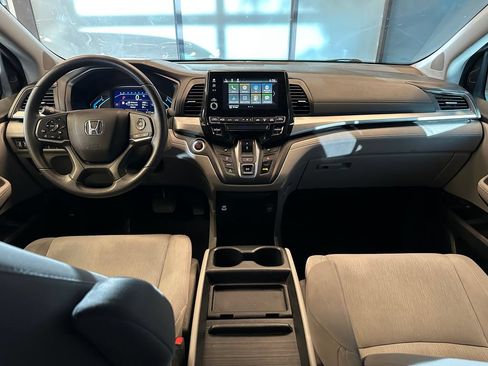 Used 2022 Honda Odyssey EX image 9