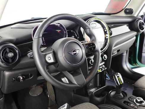 Used 2022 MINI Cooper SE image 25