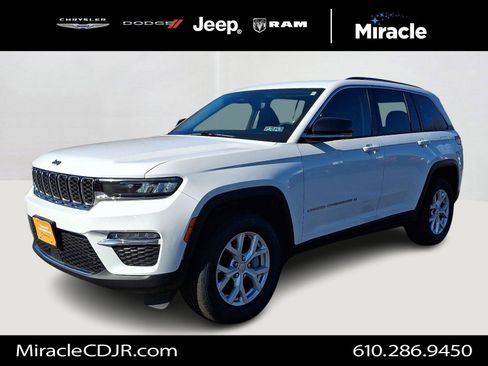 Certified 2023 Jeep Grand Cherokee Limited image 3