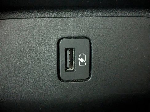 Used 2021 Nissan Sentra SV image 16