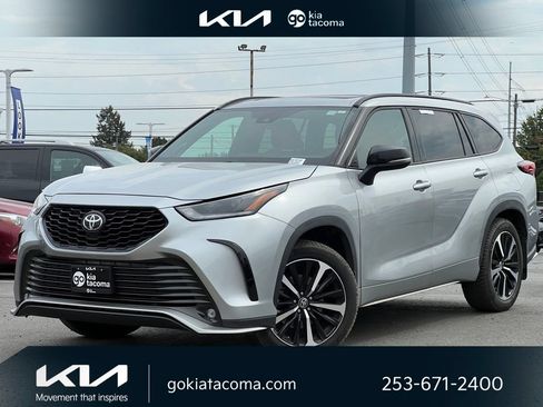 Used 2022 Toyota Highlander XSE AWD/4WD image 1