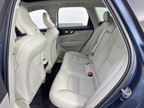 Used 2023 Volvo XC60 B5 Plus w/ Climate Package image 43