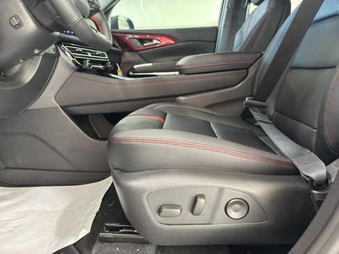 New 2026 Chevrolet Traverse RS w/ LPO, Floor Liner Package image 27