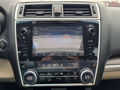 Used 2018 Subaru Outback 2.5i Limited image 8