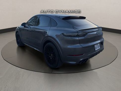 Used 2022 Porsche Cayenne GTS image 4