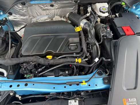 Used 2025 Chevrolet Trax LS w/ LS Convenience Package FWD image 60