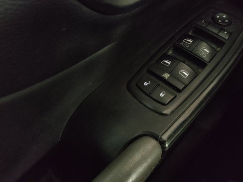 Used 2014 Jeep Cherokee Limited FWD image 27