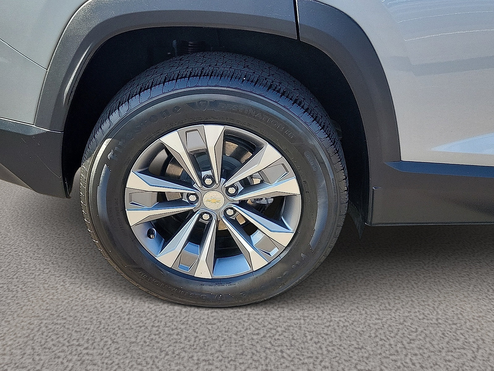 Used 2025 Chevrolet Equinox LT w/ Convenience Package II FWD image 7