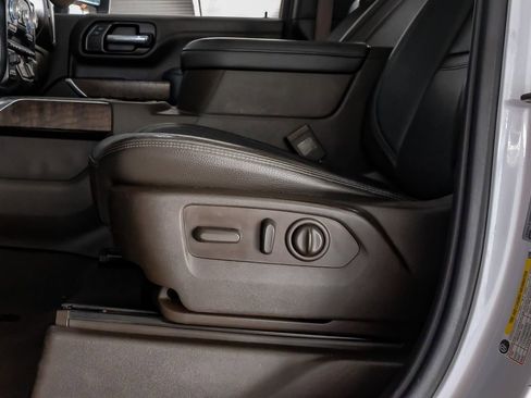 Used 2022 GMC Sierra 2500 Denali w/ Denali Ultimate Package image 30