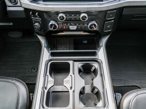 Used 2024 Ford F250 Platinum w/ Tremor Off-Road Package image 31