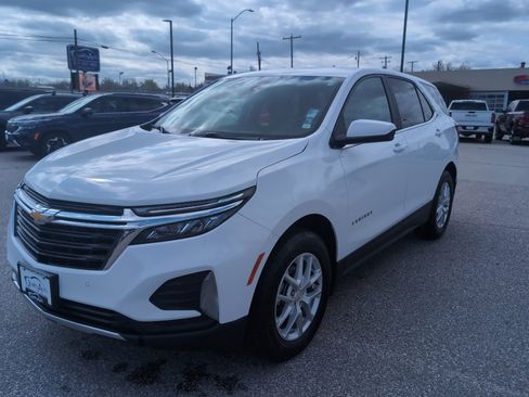 Used 2023 Chevrolet Equinox LT AWD/4WD image 2