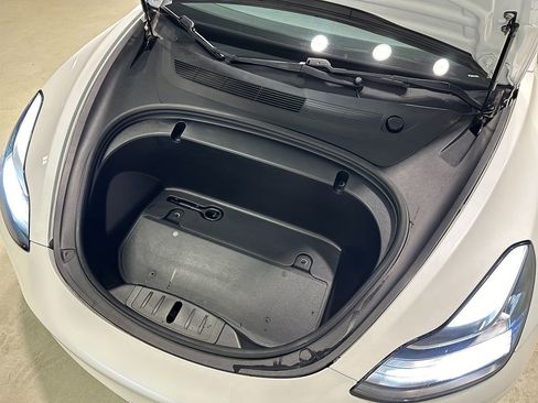 Used 2020 Tesla Model 3 Performance image 4