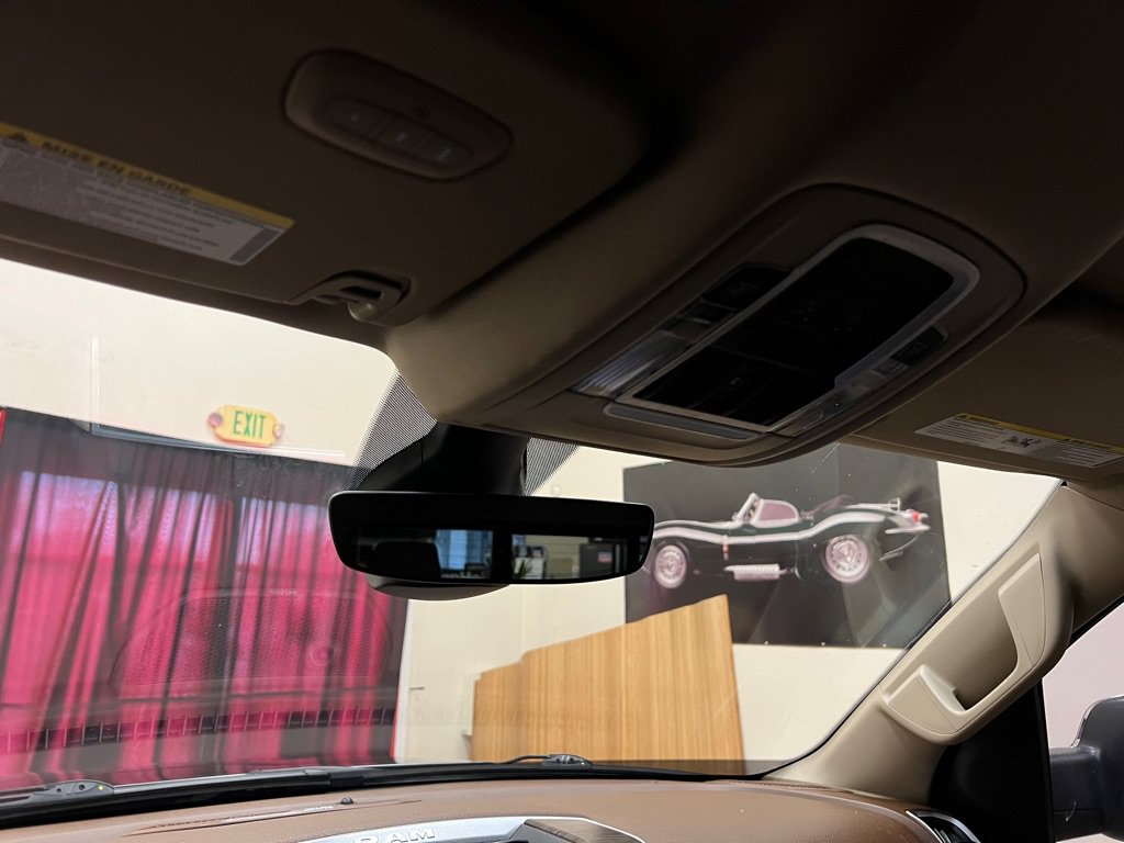 Used 2020 RAM 1500 Laramie AWD/4WD image 34