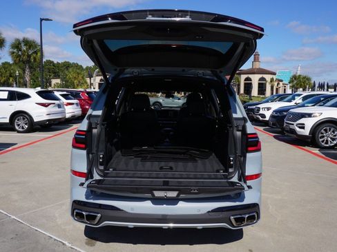 Used 2023 BMW X7 M60i w/ Executive Package image 38