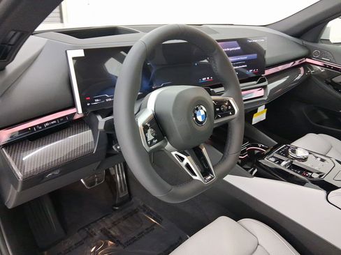 New 2026 BMW 540i xDrive w/ Executive Package AWD/4WD image 20