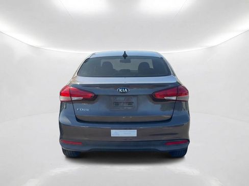 Used 2017 Kia Forte LX FWD image 7