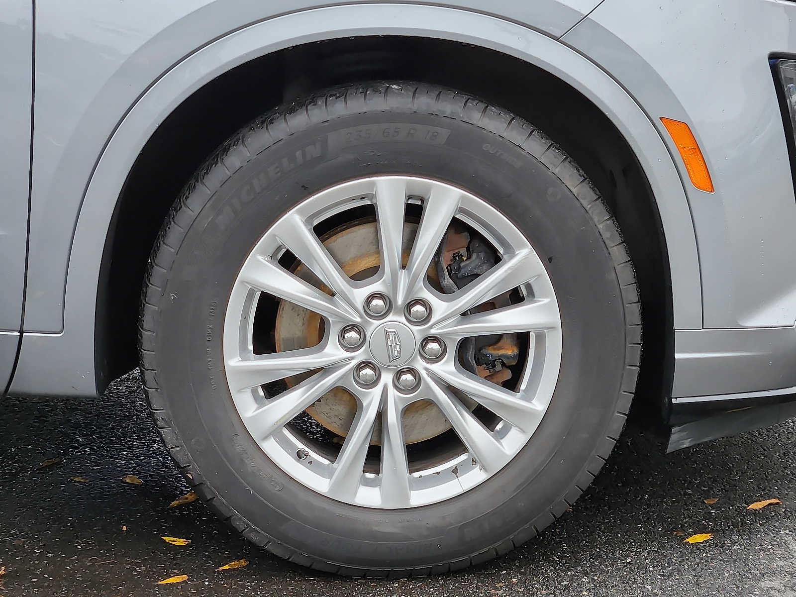 Used 2024 Cadillac XT6 Luxury w/ LPO, Floor Liner Package AWD/4WD image 8