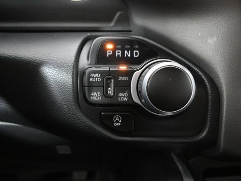 Used 2022 RAM 1500 Big Horn AWD/4WD image 32