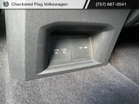Used 2023 Volkswagen Atlas SE FWD image 27